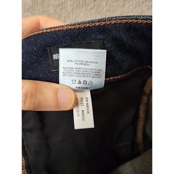Express Relaxed Straight Ankle Jeans Women 2 Long Blue Dark Wash Button Fly NWOT - Picture 8 of 9